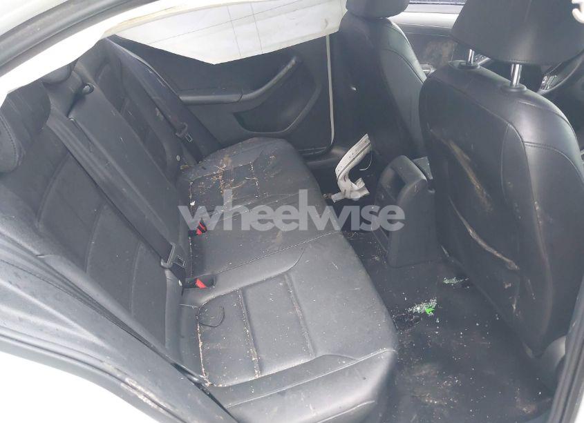 Photo 8 of 2017 Volkswagen Jetta 1.4T SE (VIN 3VWDB7AJ2HM349937)