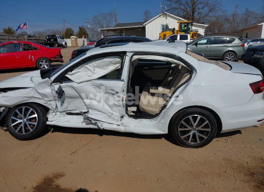 Photo 14 of 2017 Volkswagen Jetta 1.4T SE (VIN 3VWDB7AJ2HM369038)