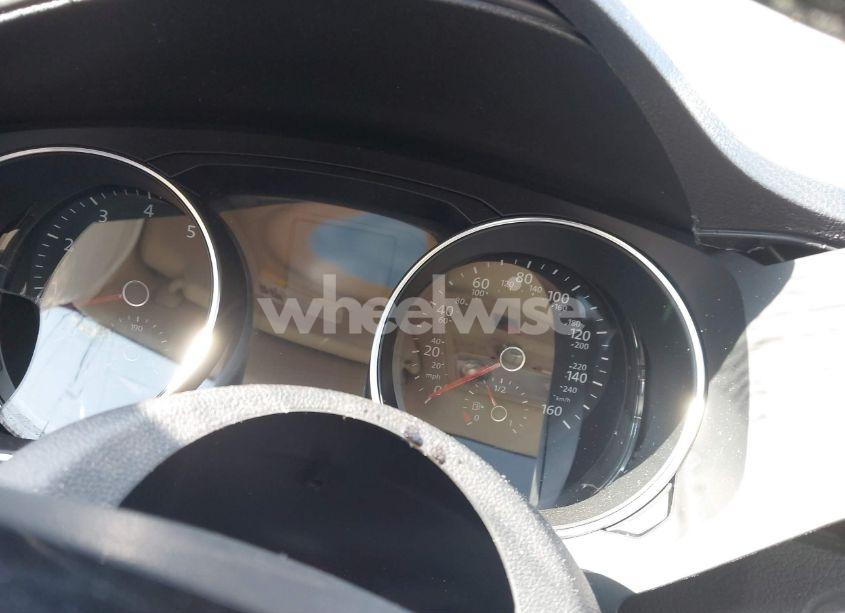 Photo 7 of 2017 Volkswagen Jetta 1.4T SE (VIN 3VWDB7AJ2HM369038)