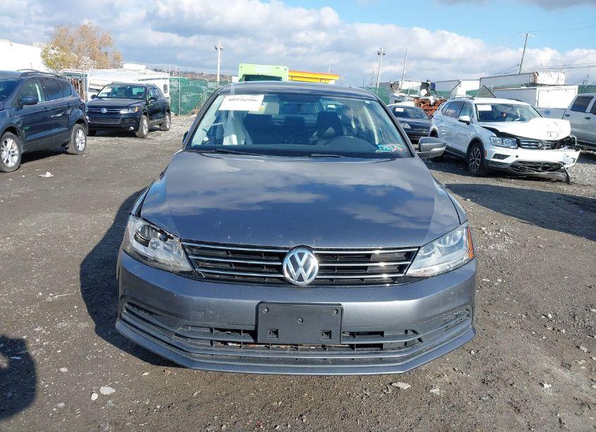 Photo 11 of 2017 Volkswagen Jetta 1.4T SE (VIN 3VWDB7AJ2HM394456)