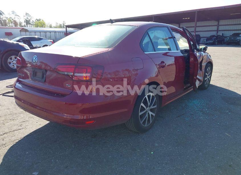 Photo 4 of 2017 Volkswagen Jetta 1.4T SE (VIN 3VWDB7AJ3HM206978)