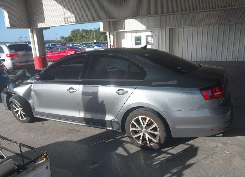 Photo 14 of 2017 Volkswagen Jetta 1.4T SE (VIN 3VWDB7AJ3HM216068)