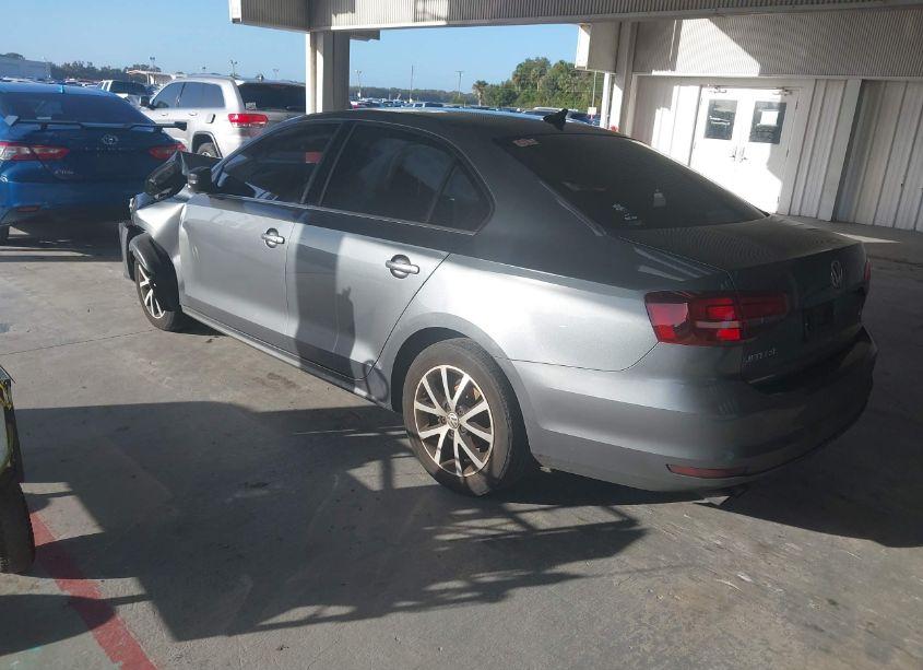 Photo 3 of 2017 Volkswagen Jetta 1.4T SE (VIN 3VWDB7AJ3HM216068)