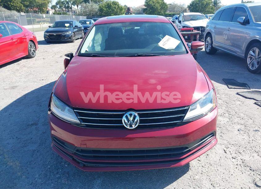 Photo 12 of 2017 Volkswagen Jetta 1.4T SE (VIN 3VWDB7AJ3HM292860)