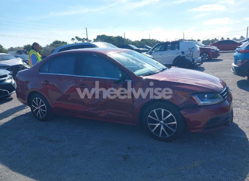 Photo 13 of 2017 Volkswagen Jetta 1.4T SE (VIN 3VWDB7AJ3HM292860)