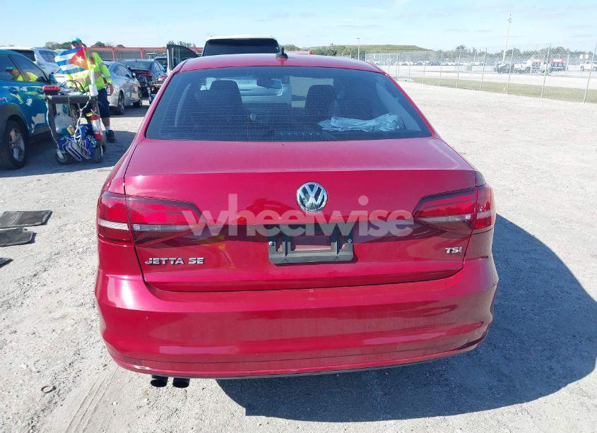 Photo 16 of 2017 Volkswagen Jetta 1.4T SE (VIN 3VWDB7AJ3HM292860)