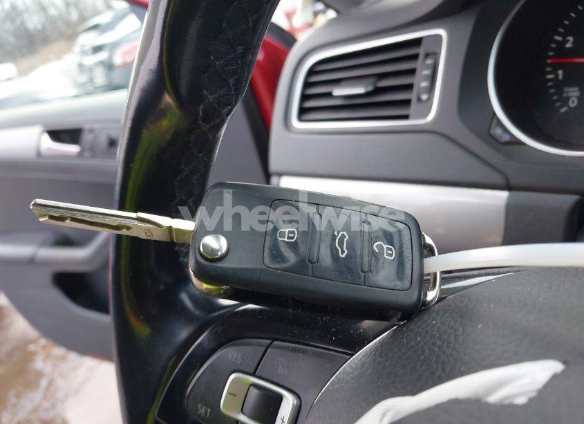 Photo 11 of 2017 Volkswagen Jetta 1.4T SE (VIN 3VWDB7AJ3HM340762)