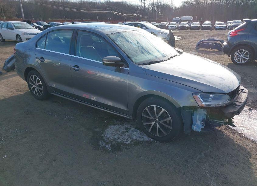 2017 Volkswagen Jetta 1.4T SE (VIN 3VWDB7AJ3HM358095) main photo