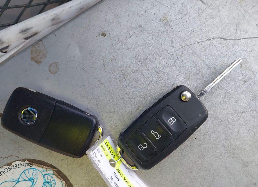 Photo 11 of 2017 Volkswagen Jetta 1.4T SE (VIN 3VWDB7AJ3HM358095)