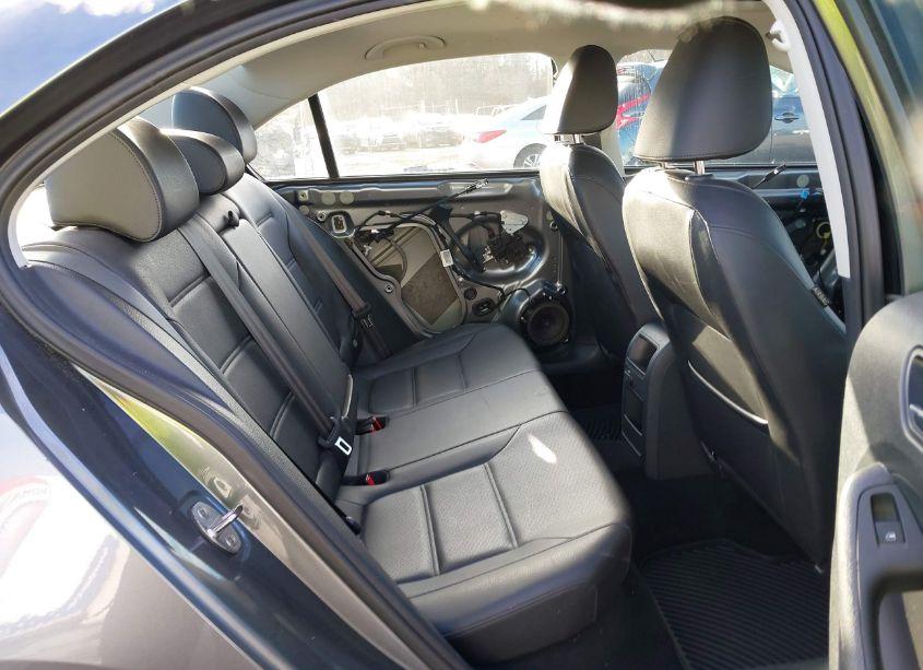 Photo 8 of 2017 Volkswagen Jetta 1.4T SE (VIN 3VWDB7AJ3HM358095)