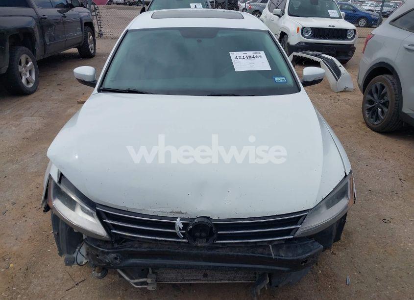 Photo 13 of 2017 Volkswagen Jetta 1.4T SE (VIN 3VWDB7AJ3HM386379)