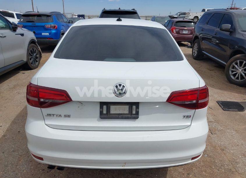 Photo 17 of 2017 Volkswagen Jetta 1.4T SE (VIN 3VWDB7AJ3HM386379)
