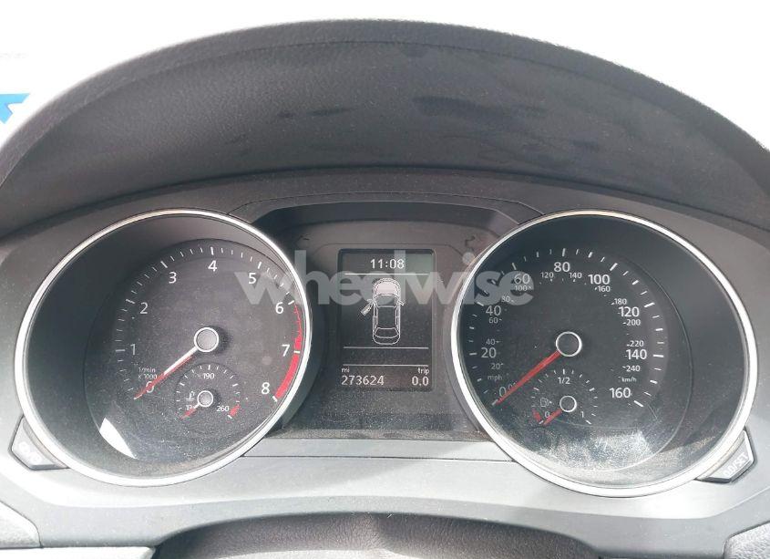 Photo 7 of 2017 Volkswagen Jetta 1.4T SE (VIN 3VWDB7AJ3HM386379)