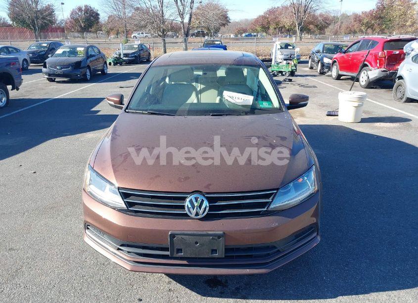 Photo 12 of 2017 Volkswagen Jetta 1.4T SE (VIN 3VWDB7AJ3HM390092)