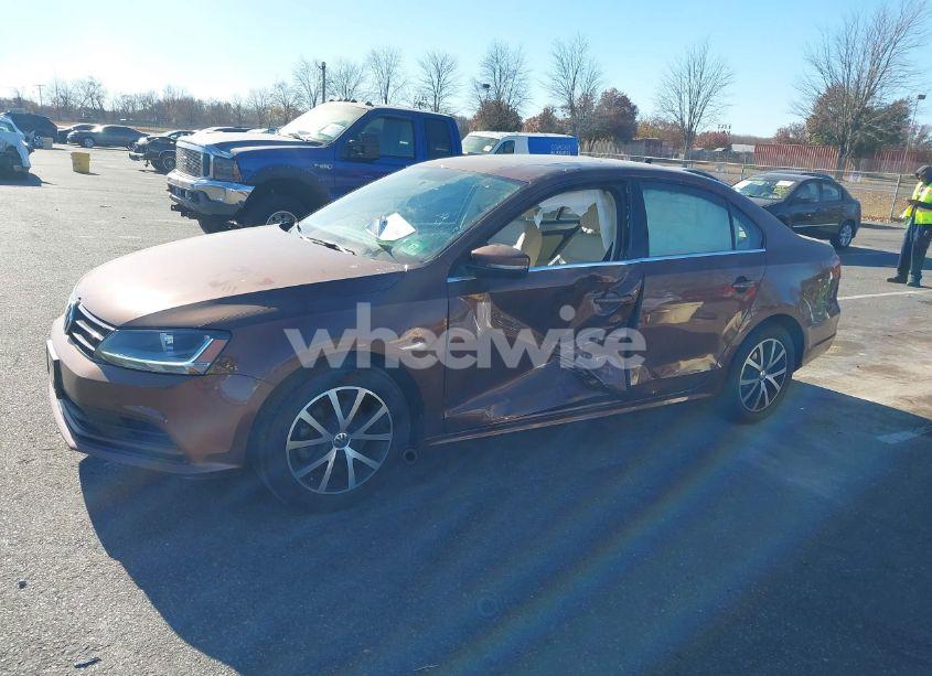 Photo 6 of 2017 Volkswagen Jetta 1.4T SE (VIN 3VWDB7AJ3HM390092)