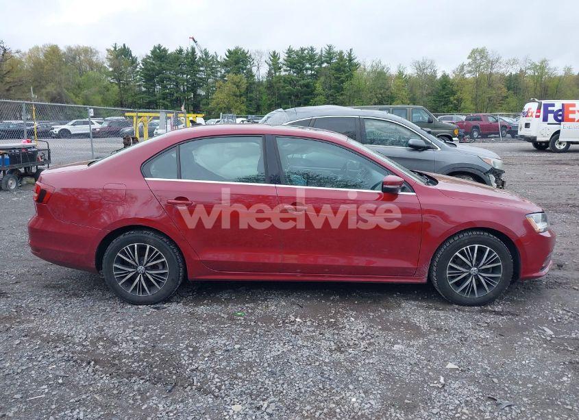 Photo 13 of 2018 Volkswagen Jetta 1.4T SE/1.4T WOLFSBURG EDITION (VIN 3VWDB7AJ3JM224323)