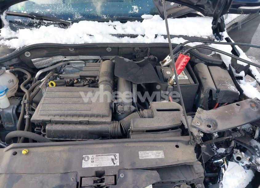 Photo 10 of 2017 Volkswagen Jetta 1.4T SE (VIN 3VWDB7AJ4HM201157)