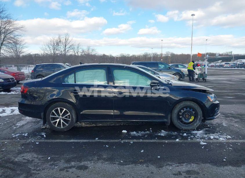 Photo 14 of 2017 Volkswagen Jetta 1.4T SE (VIN 3VWDB7AJ4HM201157)