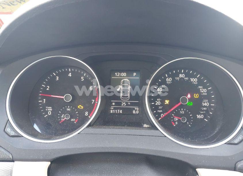 Photo 7 of 2017 Volkswagen Jetta 1.4T SE (VIN 3VWDB7AJ4HM201157)