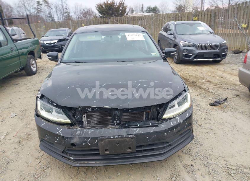 Photo 12 of 2017 Volkswagen Jetta 1.4T SE (VIN 3VWDB7AJ4HM202258)