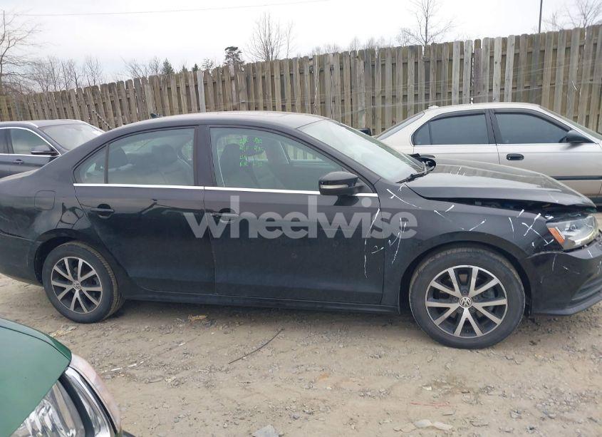 Photo 13 of 2017 Volkswagen Jetta 1.4T SE (VIN 3VWDB7AJ4HM202258)