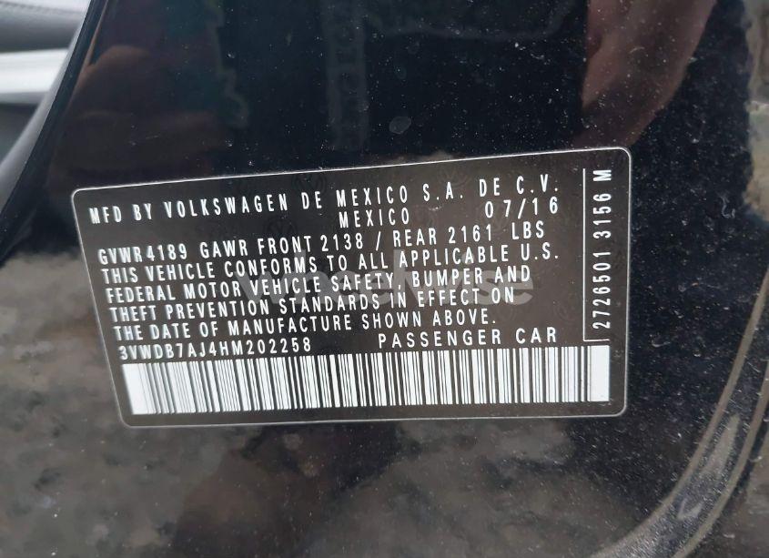 Photo 9 of 2017 Volkswagen Jetta 1.4T SE (VIN 3VWDB7AJ4HM202258)