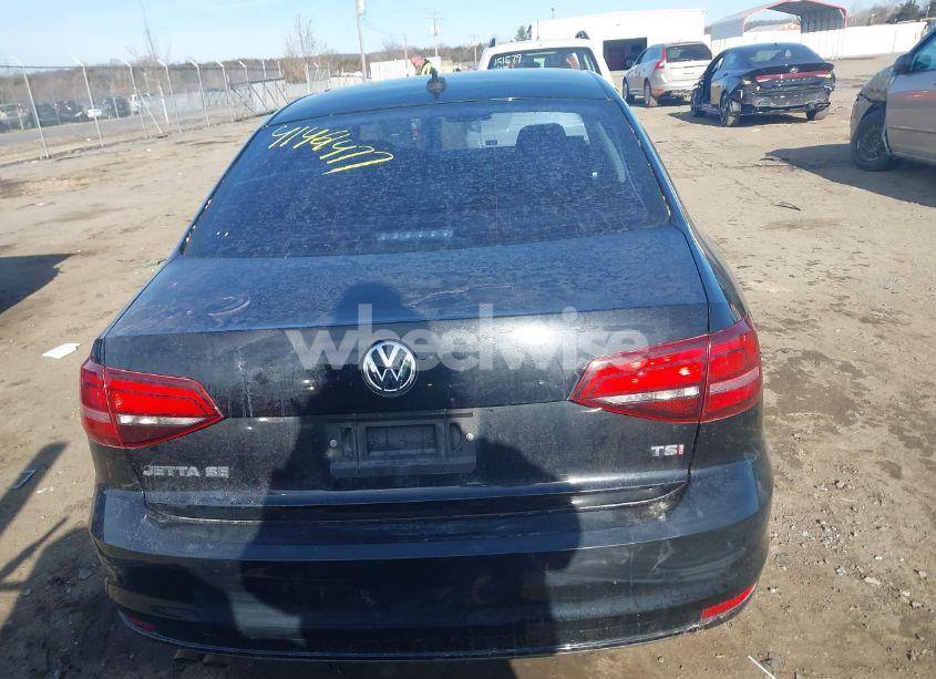 Photo 16 of 2017 Volkswagen Jetta 1.4T SE (VIN 3VWDB7AJ4HM220324)