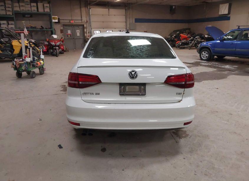 Photo 16 of 2017 Volkswagen Jetta 1.4T SE (VIN 3VWDB7AJ4HM226446)