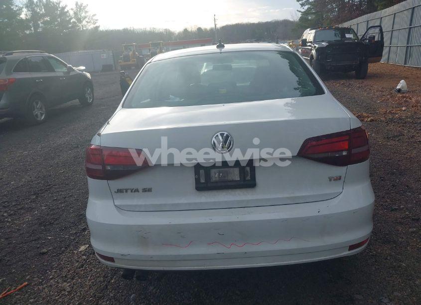 Photo 16 of 2017 Volkswagen Jetta 1.4T SE (VIN 3VWDB7AJ4HM290440)