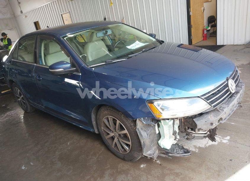 2017 Volkswagen Jetta 1.4T SE (VIN 3VWDB7AJ4HM297548) main photo