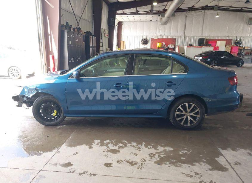 Photo 15 of 2017 Volkswagen Jetta 1.4T SE (VIN 3VWDB7AJ4HM297548)