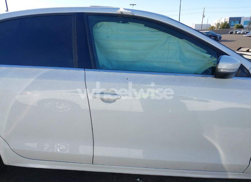 Photo 14 of 2017 Volkswagen Jetta 1.4T SE (VIN 3VWDB7AJ4HM308743)