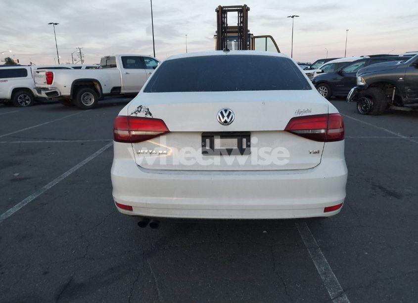 Photo 17 of 2017 Volkswagen Jetta 1.4T SE (VIN 3VWDB7AJ4HM308743)