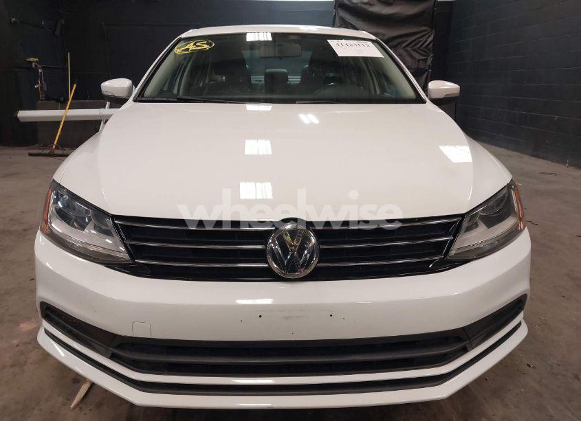 Photo 12 of 2017 Volkswagen Jetta 1.4T SE (VIN 3VWDB7AJ4HM320990)