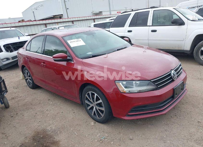 2017 Volkswagen Jetta 1.4T SE (VIN 3VWDB7AJ4HM378923) main photo