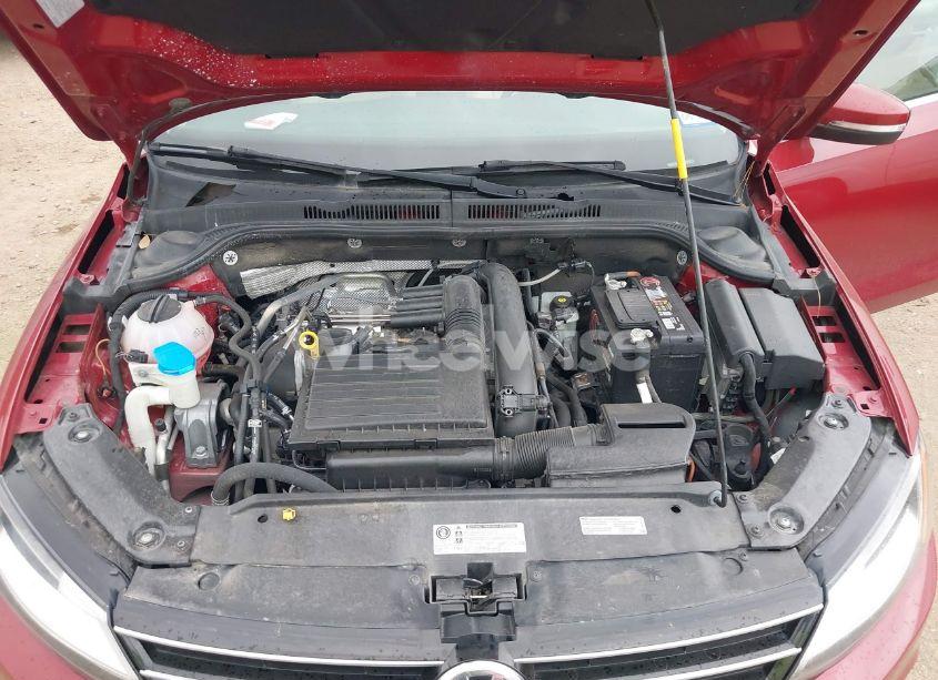 Photo 10 of 2017 Volkswagen Jetta 1.4T SE (VIN 3VWDB7AJ4HM378923)