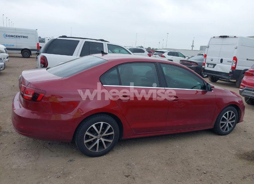 Photo 13 of 2017 Volkswagen Jetta 1.4T SE (VIN 3VWDB7AJ4HM378923)