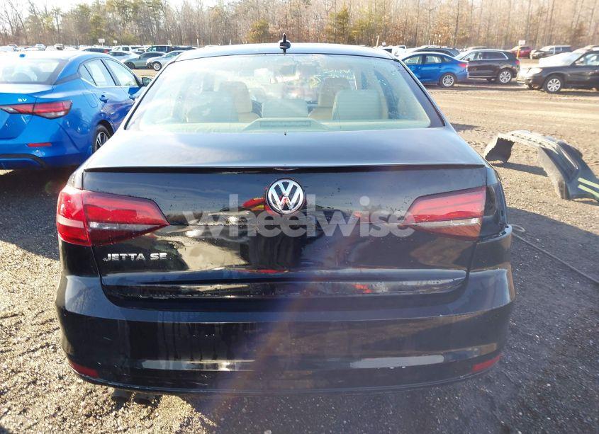 Photo 17 of 2017 Volkswagen Jetta 1.4T SE (VIN 3VWDB7AJ4HM380638)