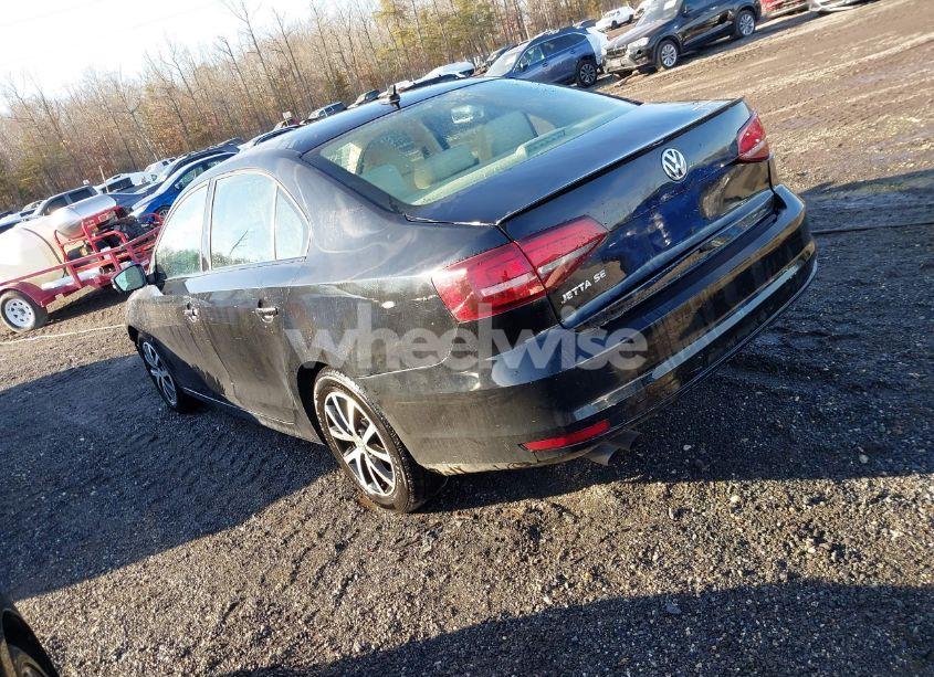 Photo 3 of 2017 Volkswagen Jetta 1.4T SE (VIN 3VWDB7AJ4HM380638)