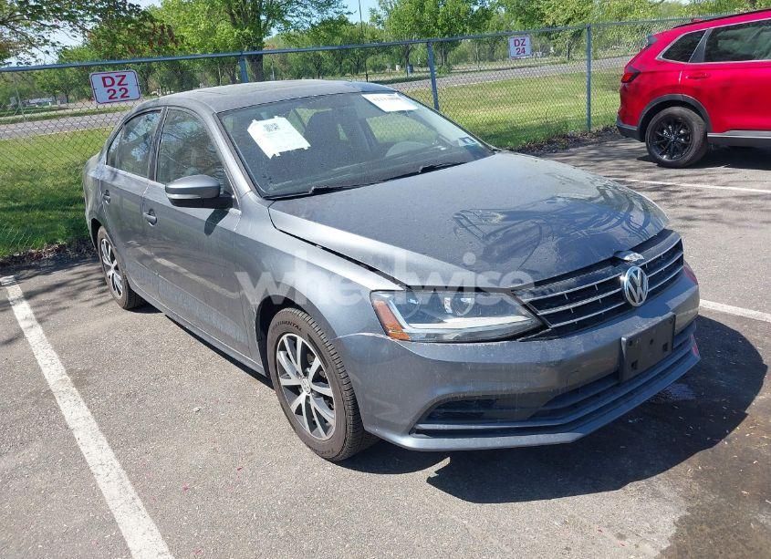 2018 Volkswagen Jetta 1.4T SE/1.4T WOLFSBURG EDITION (VIN 3VWDB7AJ4JM225870) main photo