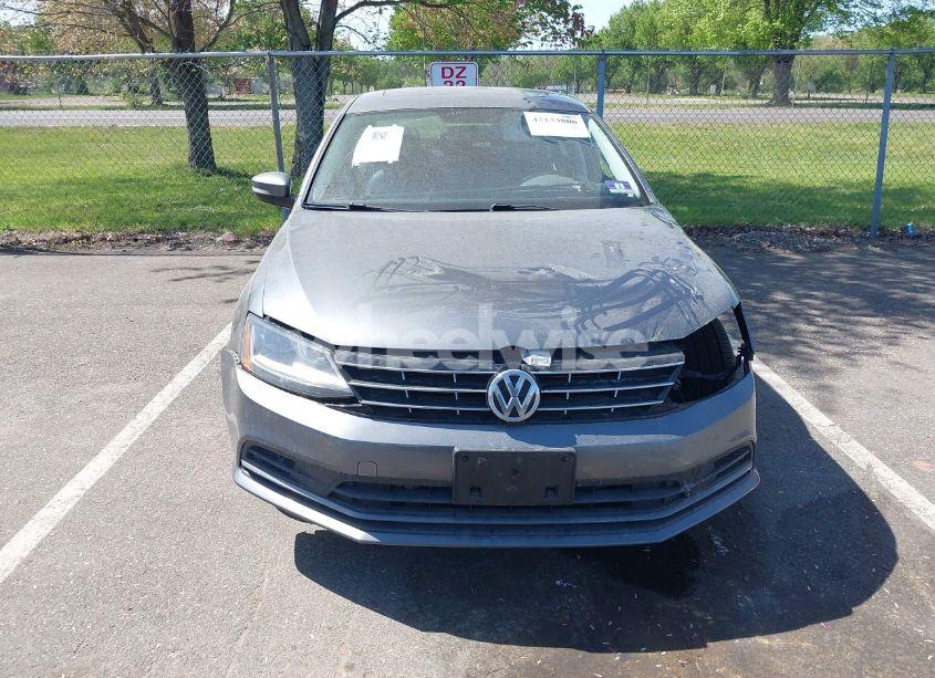 Photo 12 of 2018 Volkswagen Jetta 1.4T SE/1.4T WOLFSBURG EDITION (VIN 3VWDB7AJ4JM225870)