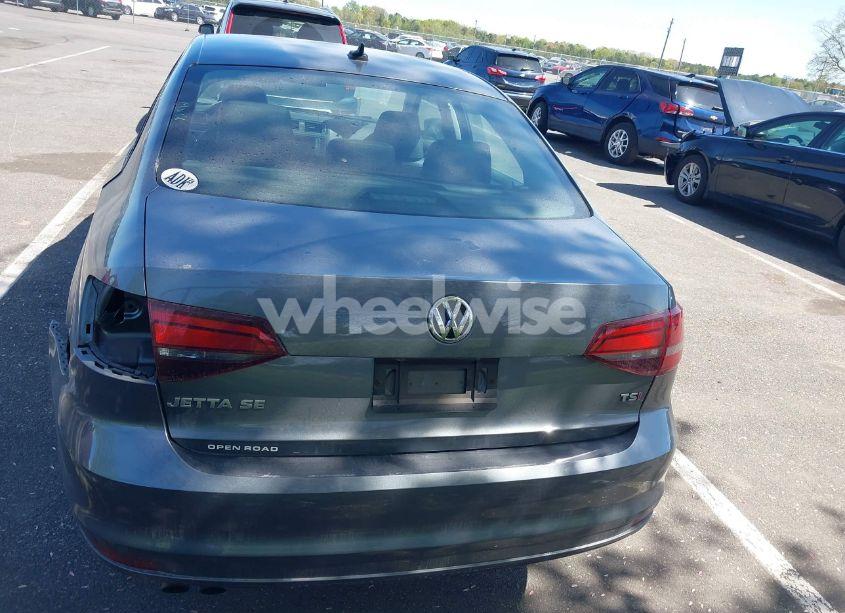 Photo 16 of 2018 Volkswagen Jetta 1.4T SE/1.4T WOLFSBURG EDITION (VIN 3VWDB7AJ4JM225870)