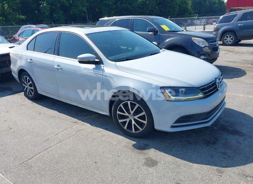 2018 Volkswagen Jetta 1.4T SE/1.4T WOLFSBURG EDITION (VIN 3VWDB7AJ4JM244919) main photo