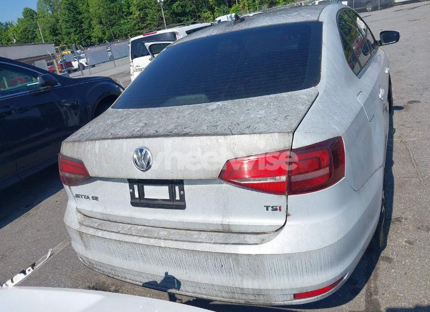 Photo 16 of 2018 Volkswagen Jetta 1.4T SE/1.4T WOLFSBURG EDITION (VIN 3VWDB7AJ4JM244919)