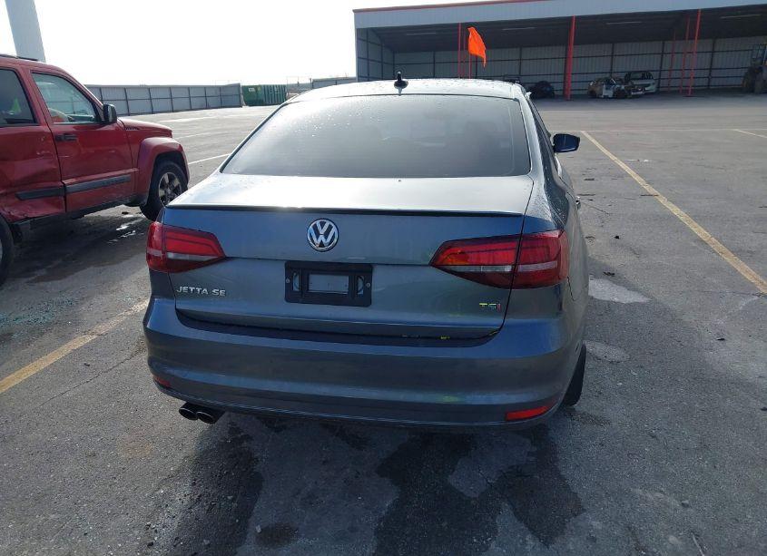 Photo 17 of 2017 Volkswagen Jetta 1.4T SE (VIN 3VWDB7AJ5HM216041)