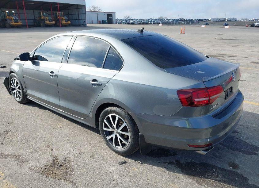 Photo 3 of 2017 Volkswagen Jetta 1.4T SE (VIN 3VWDB7AJ5HM216041)