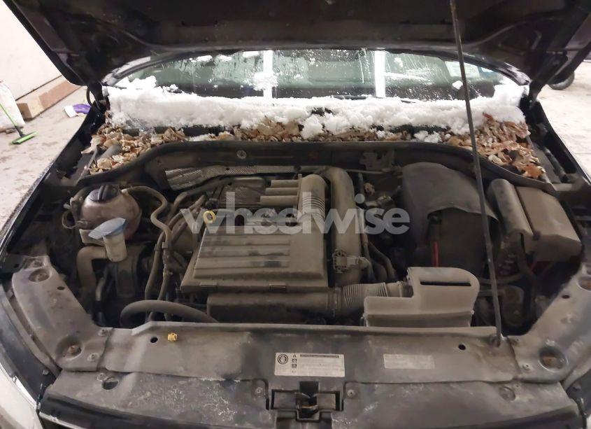 Photo 10 of 2017 Volkswagen Jetta 1.4T SE (VIN 3VWDB7AJ5HM248472)