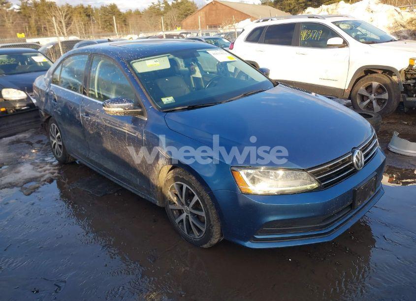 2017 Volkswagen Jetta 1.4T SE (VIN 3VWDB7AJ5HM267135) main photo