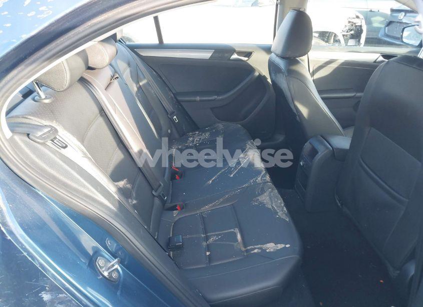 Photo 8 of 2017 Volkswagen Jetta 1.4T SE (VIN 3VWDB7AJ5HM267135)