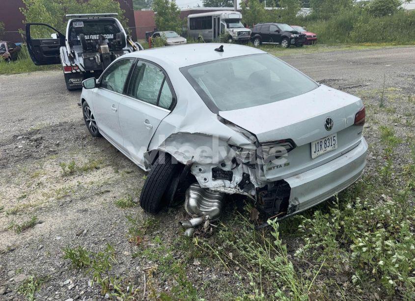 Photo 3 of 2017 Volkswagen Jetta 1.4T SE (VIN 3VWDB7AJ5HM273663)
